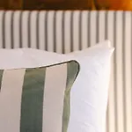 Family-friendly Cotswolds With Log Burner, Garden, Sleeps 6