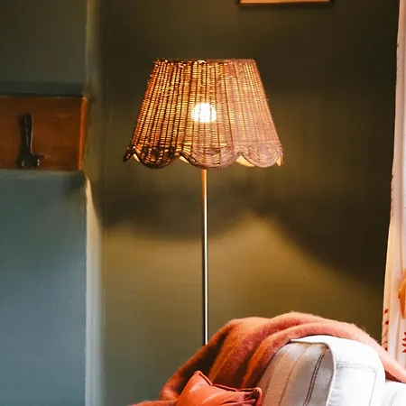 Cosy Cotswolds With Log Burner, Garden, Sleeps 6, Near Soho בית נופש Bloxham
